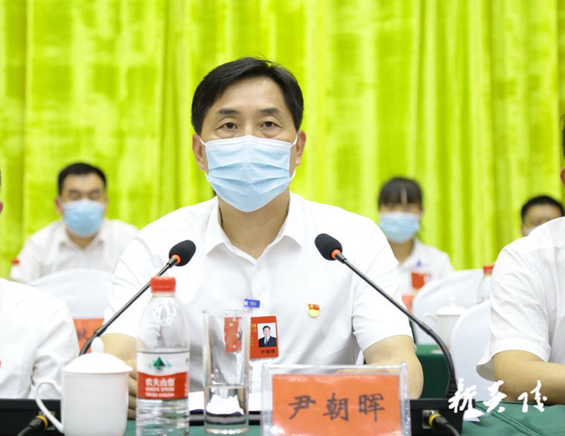 第十三次代表大会胜利闭幕2