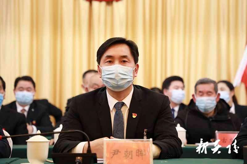 大会第二次会议胜利闭幕2