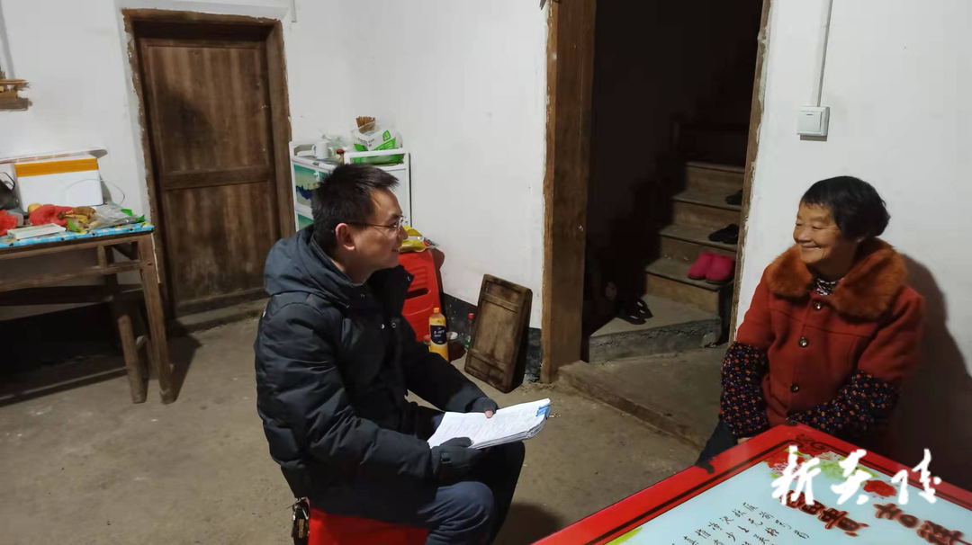 县委编办顺利完成脱贫人口2