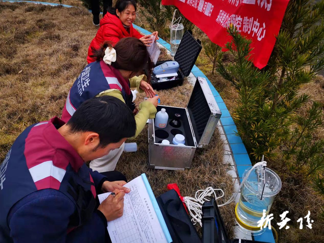 加强水质“体检” 让百姓喝上放心水