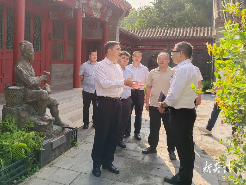 尹朝晖带队赴北京积极开展招商引资3