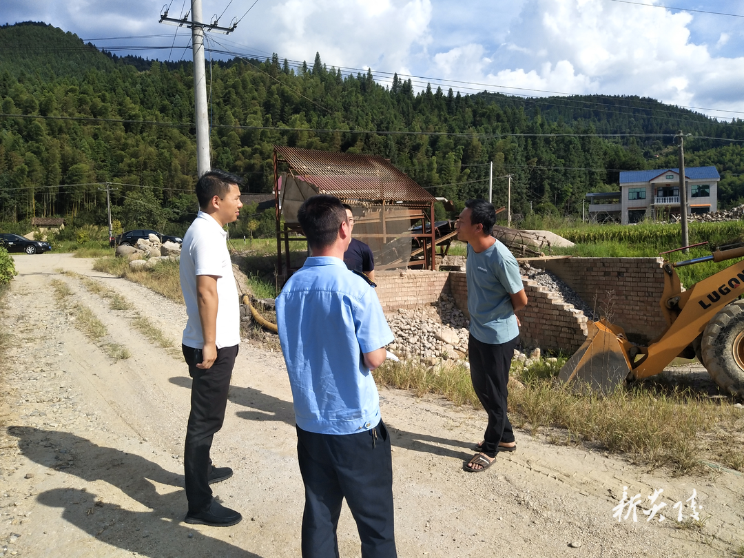 打击非法采洗砂 维护良好水生态
