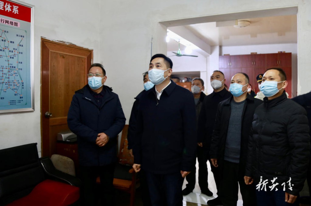 尹朝晖出席S205鹿原至船形路面改善工程通车仪式并督导春运工作3