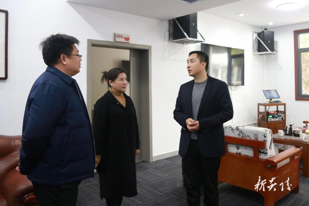 尹朝晖调研食品安全生产工作1