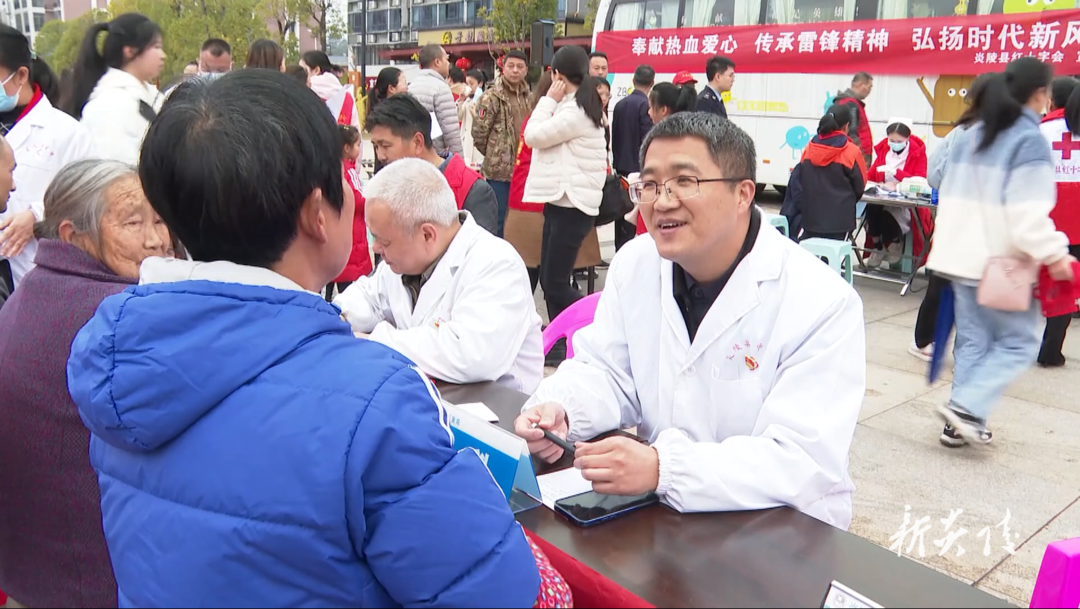 炎陵县举行“学雷锋”志愿服务月活动3