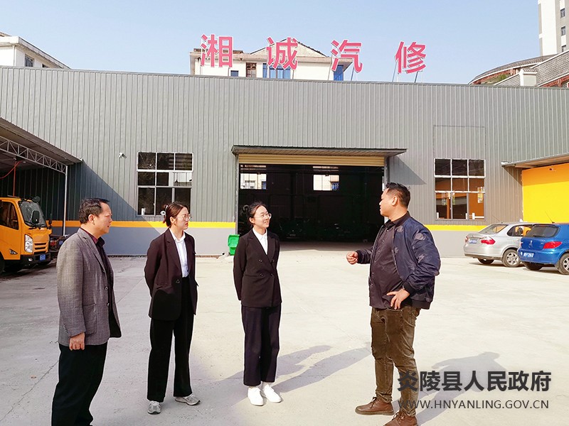 霞阳镇:深入建设现场 促进项目推进