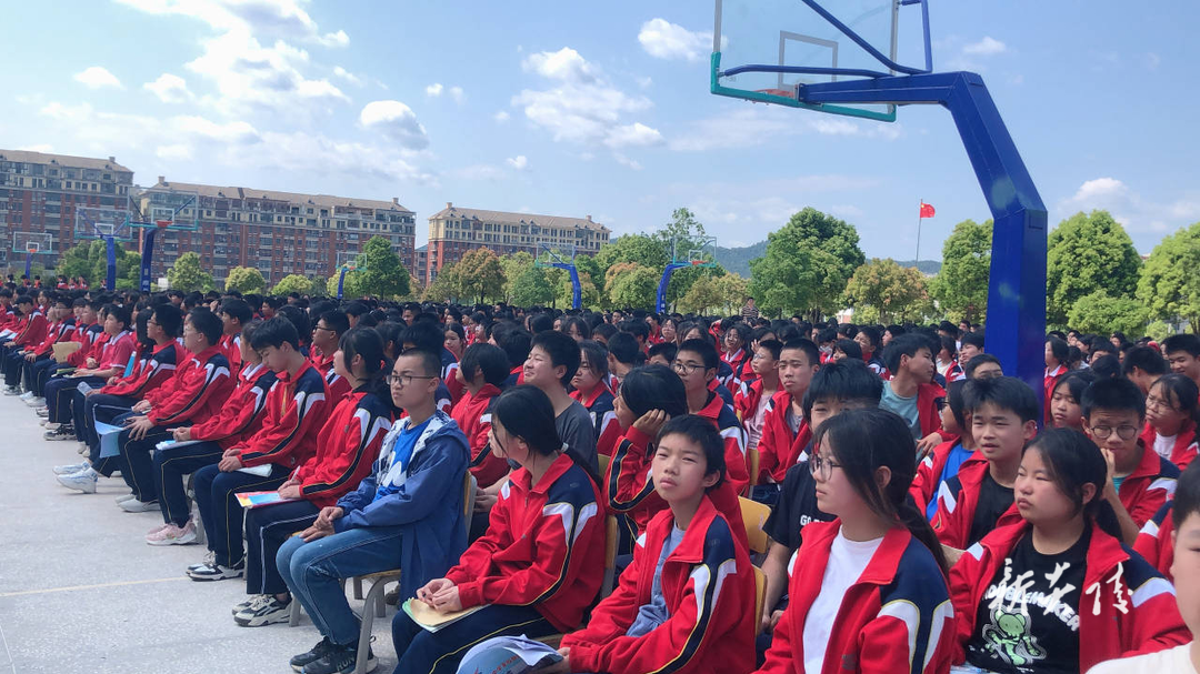 炎陵中学开展“党的二十大精神进校园”主题宣传月活动1