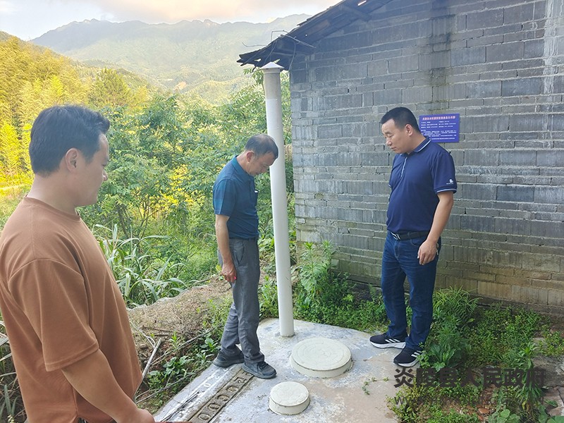 垄溪乡:问题厕所大排查,用心服务惠民生