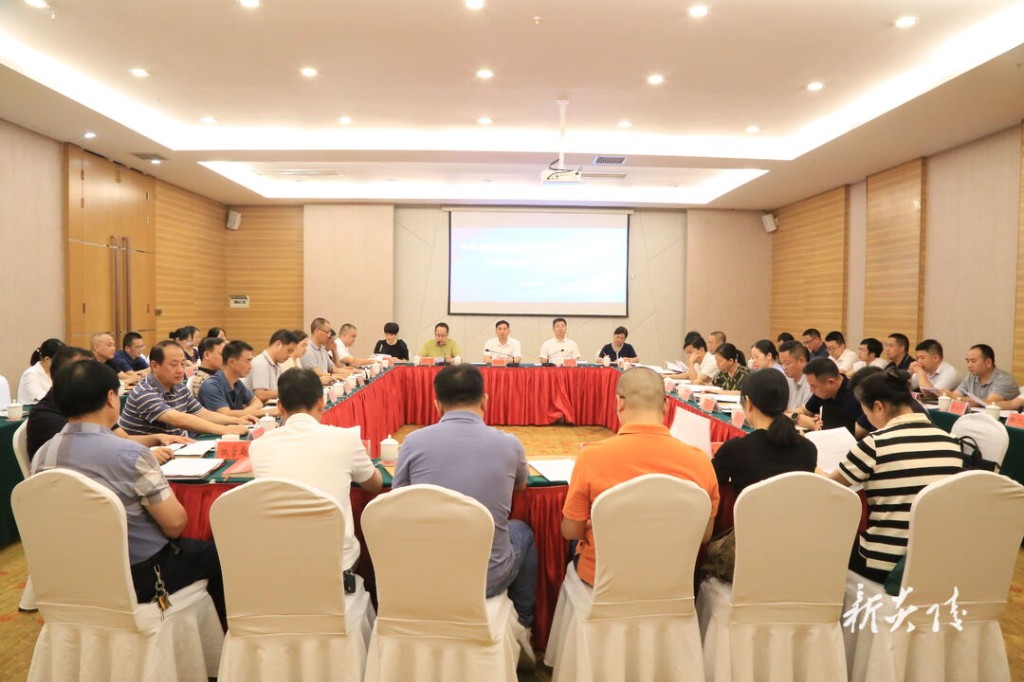 县委统战工作领导小组召开2023年第一次全体会议 尹朝晖出席并讲话