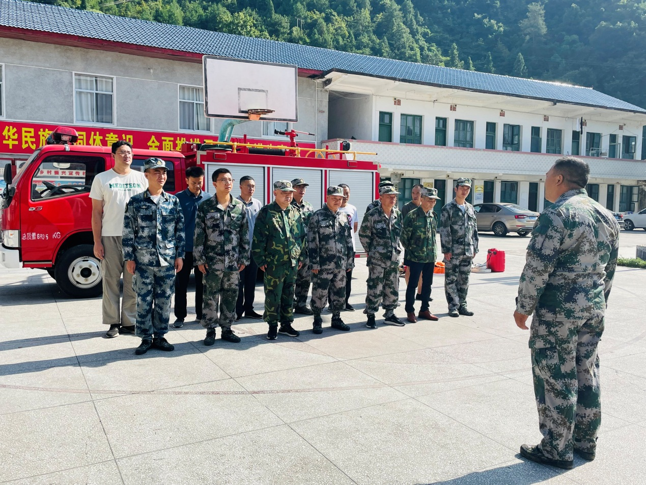 中村瑶族乡开展森林防灭火与应急消防演练