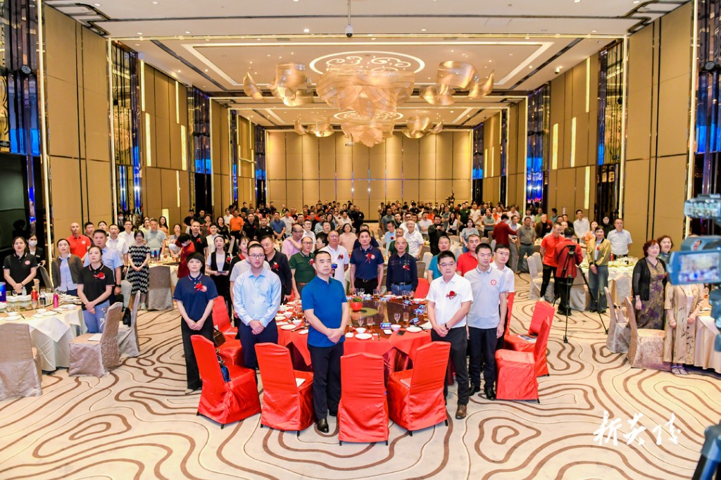 广东省湖南炎陵商会换届大会暨湖南省炎陵县招商引资推介会成功举办