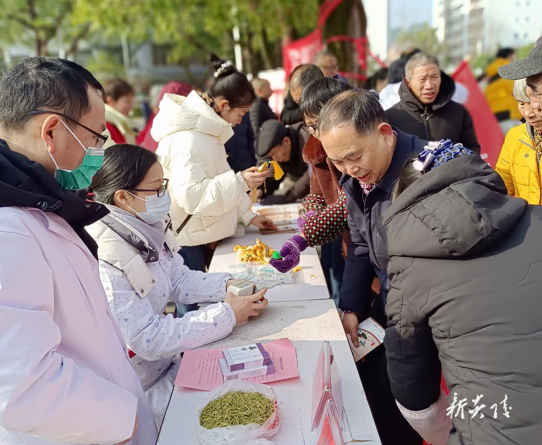 炎陵县开展“中医药文化进社区•进家庭”活动1