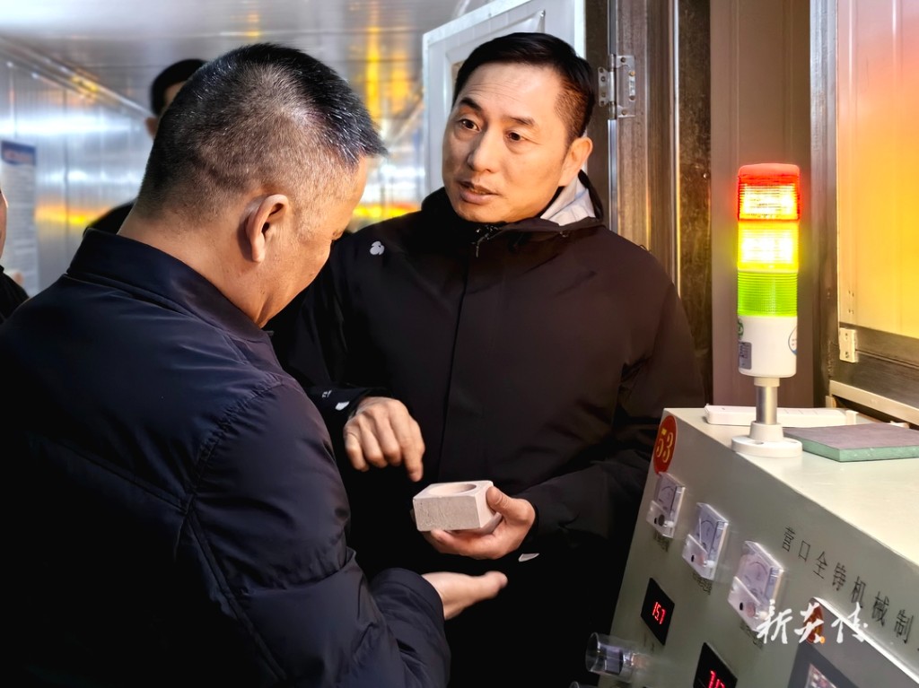 尹朝晖带队到河南江苏考察招商