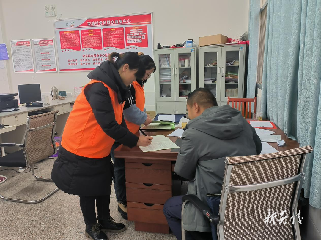 策源乡推动“五经普”工作有序开展