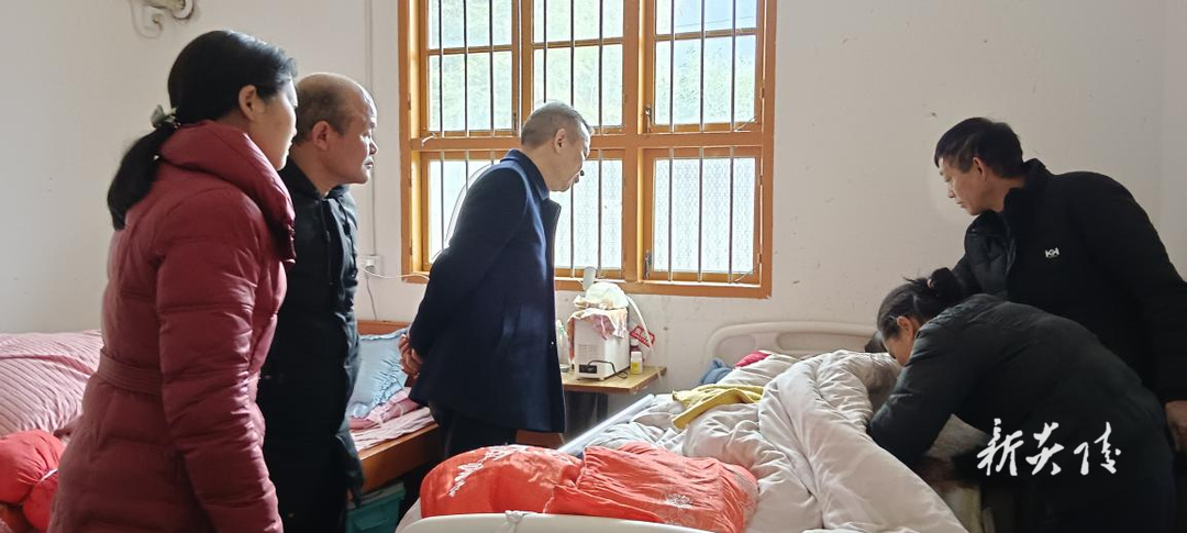 市卫建委来炎陵县霞阳镇开展慰问计生困难家庭走访活动