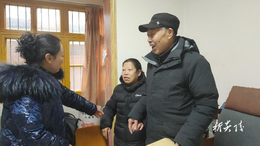 县妇幼积极开展走访慰问送温暖活动