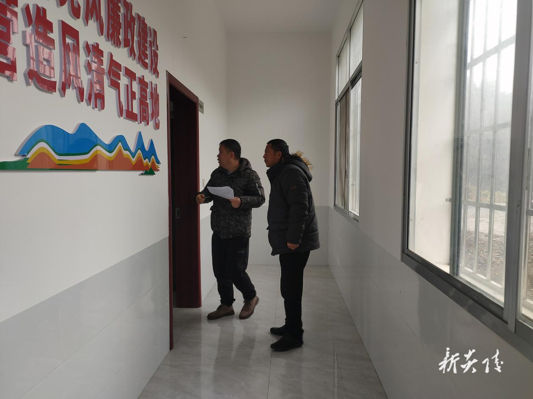 鹿原镇:清牌明责减负担 高效便民强党建