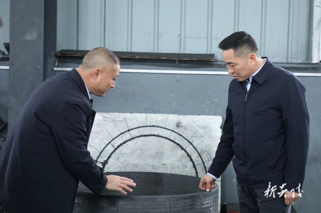 尹朝晖赴乡镇、高新区调研乡村振兴、基层减负赋能和企业复工复产等工作1