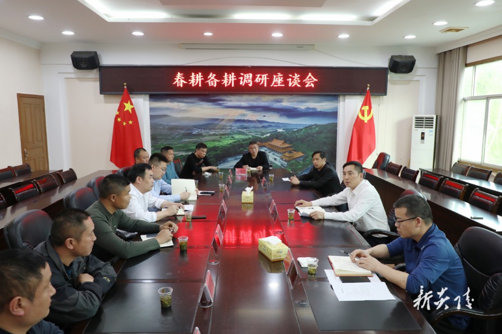 尹朝晖赴乡镇调研督导春耕备耕工作1