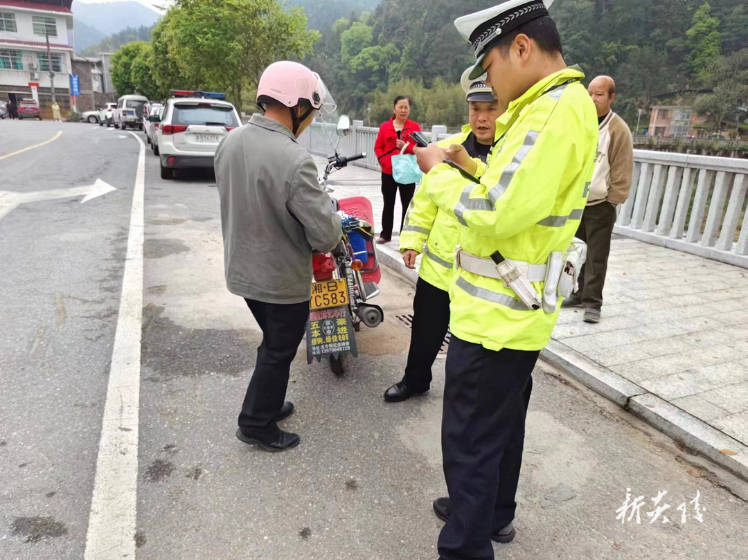 沔渡镇开展“戴帽工程”整治行动