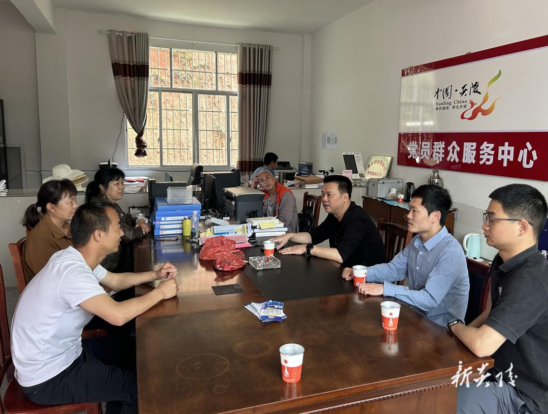 鹿原镇:走访人大代表 汇聚民情民意