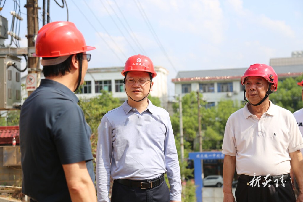 夏胜利带队调研重点项目建设、督导安全生产和食品安全等工作1