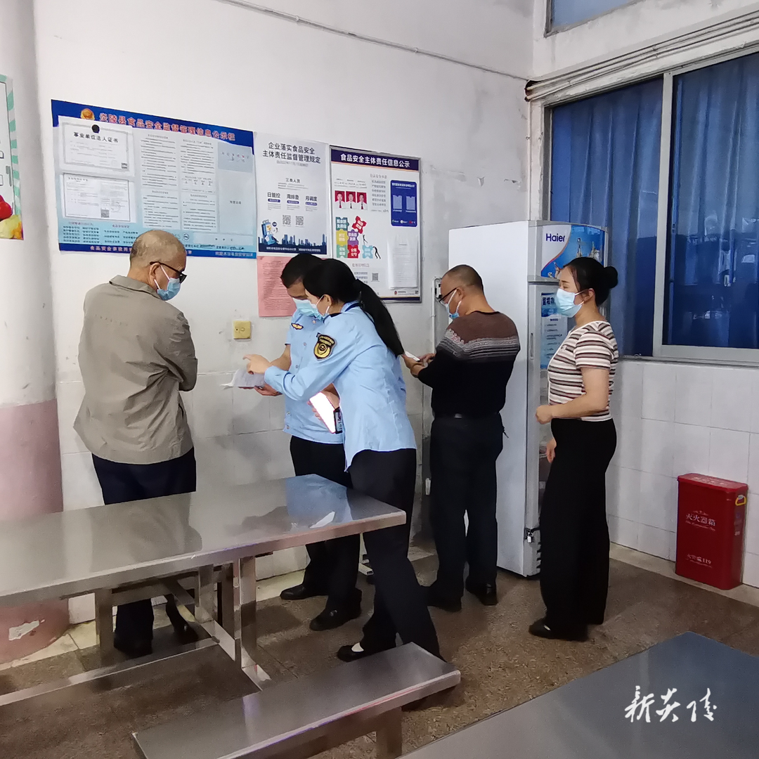 县市场监管局:多措并举为“三考”食品安全保驾护航