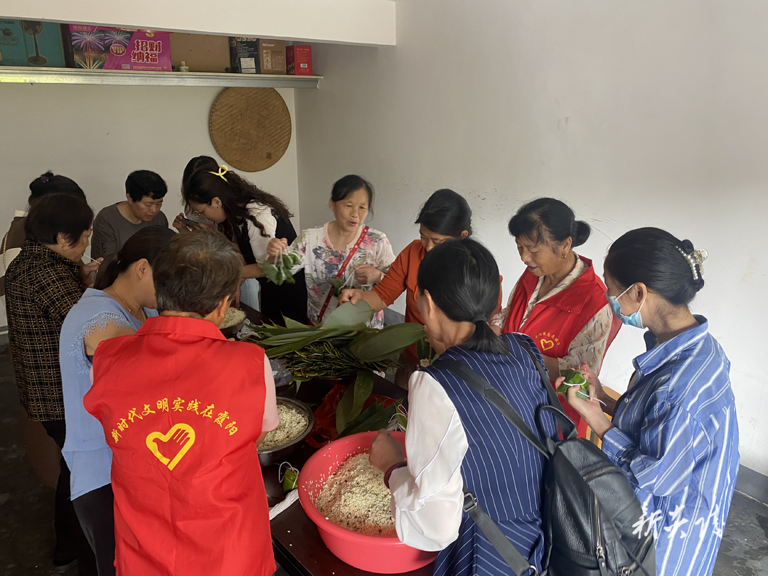 霞阳镇开展端午节系列活动1