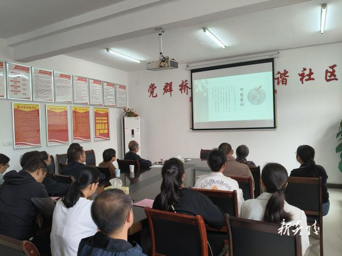 霞阳镇开展“传承好家风、弘扬好家训”主题宣传活动