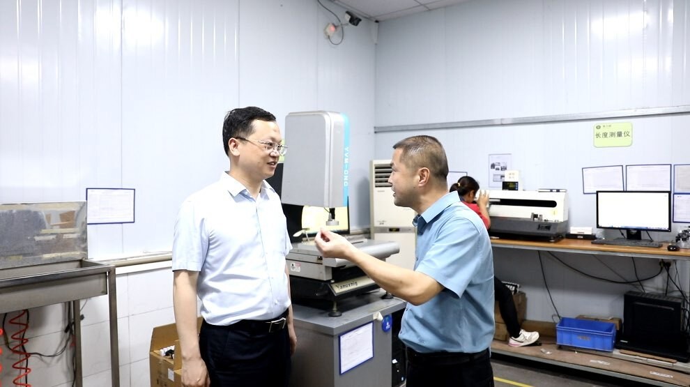 夏胜利率队赴永州江华学习考察1