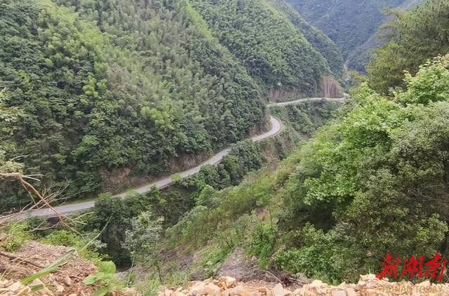国道106线炎陵县耕熟岭路段。刘韵霞 摄