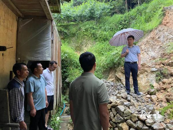 策源乡:防汛抗灾在一线 人大代表显担当