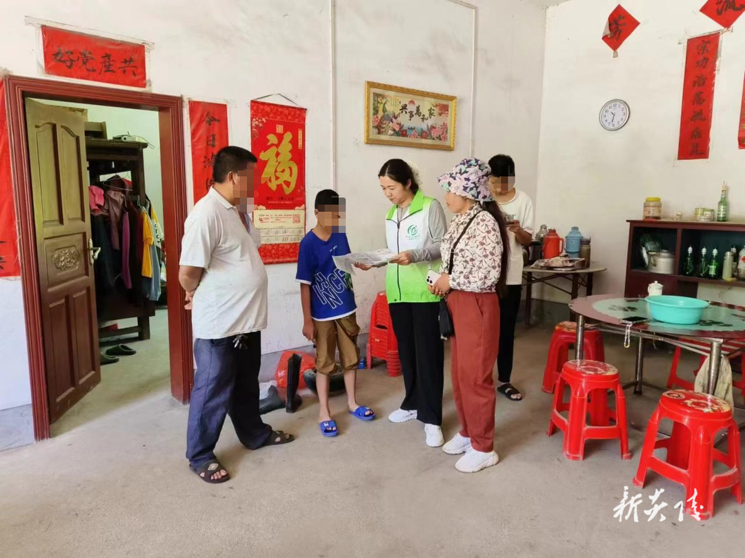 垄溪乡:入户宣传防溺水 共筑青少年安全防线