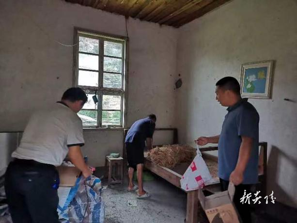 策源乡:党员干部冲在前 打好防汛“主动仗”2