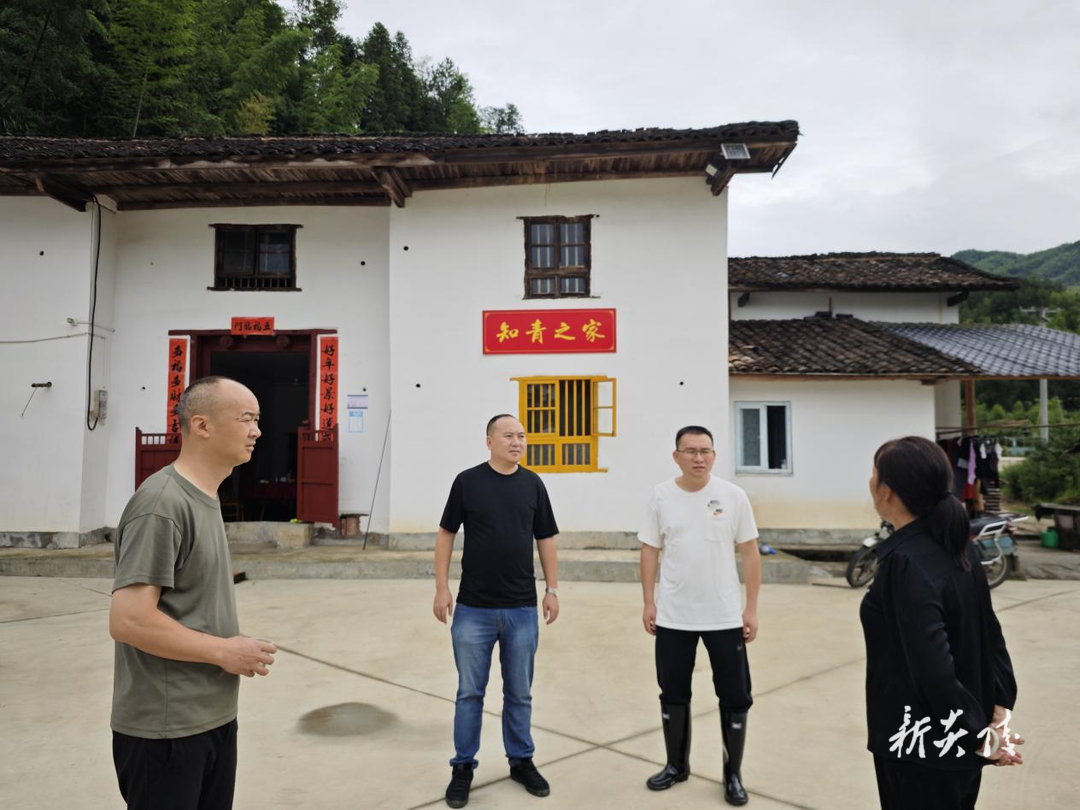 垄溪乡:促进民宿旅游与黄桃销售双轮驱动发展