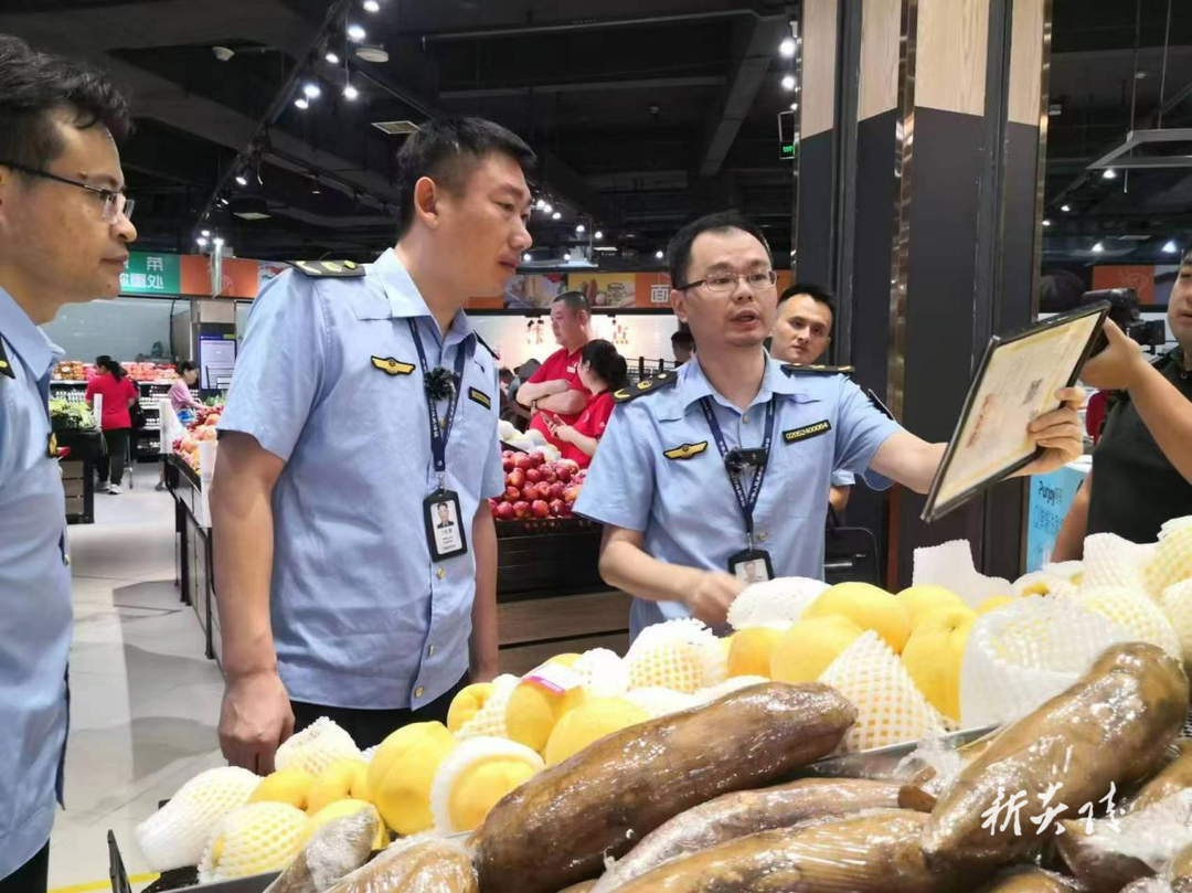 县市场监管局开展炎陵黄桃商标品牌异地执法行动