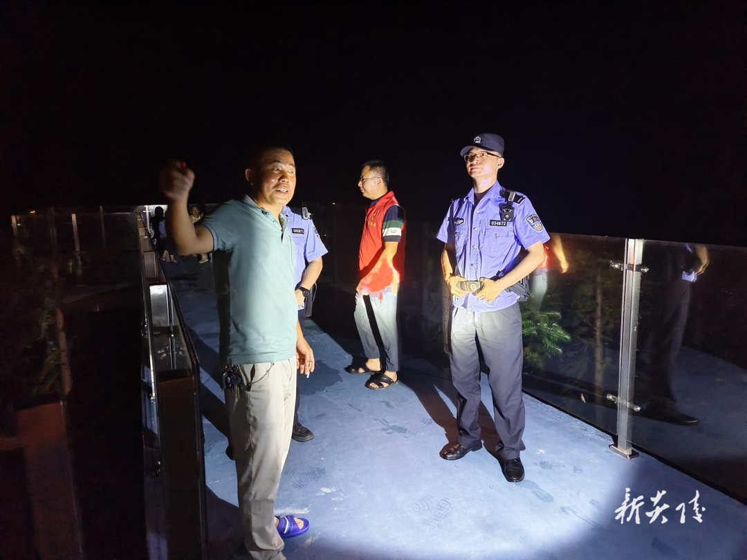 十都镇:当好群众“守夜人” 点亮游客“平安灯”1