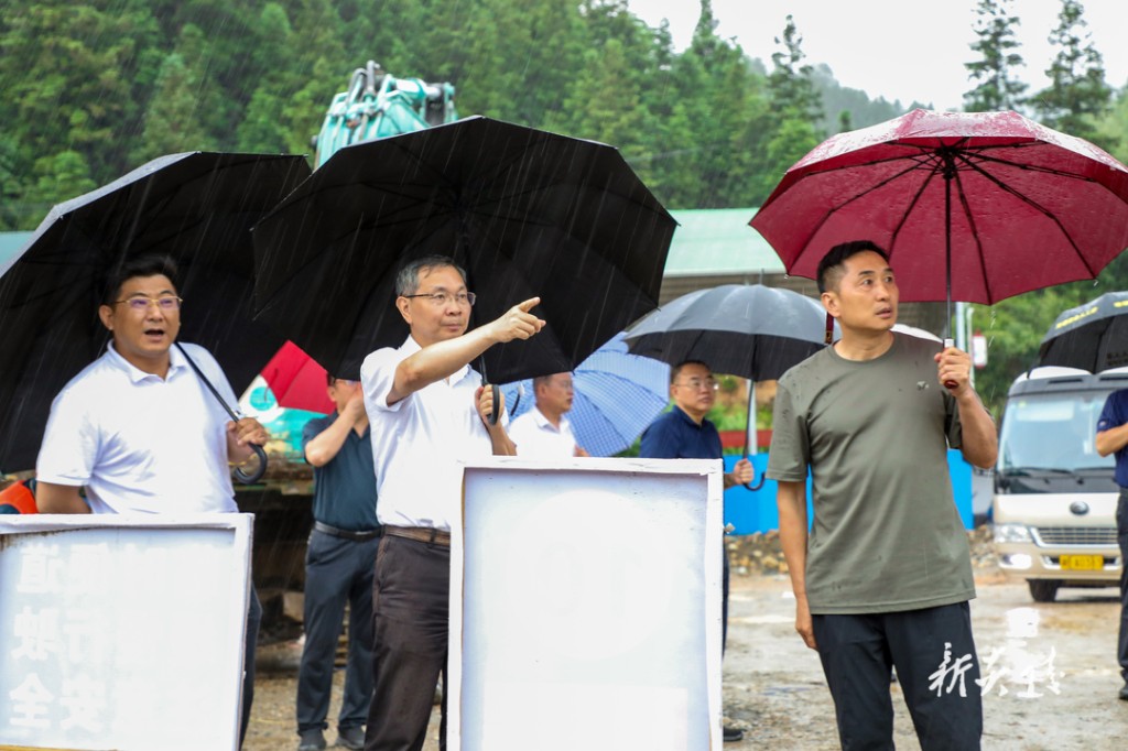 陈恢清赴炎陵督导灾后重建