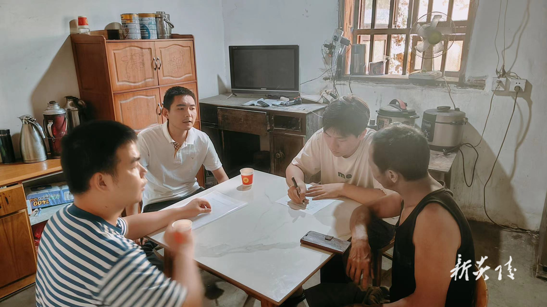 策源乡开展应征青年走访调查工作
