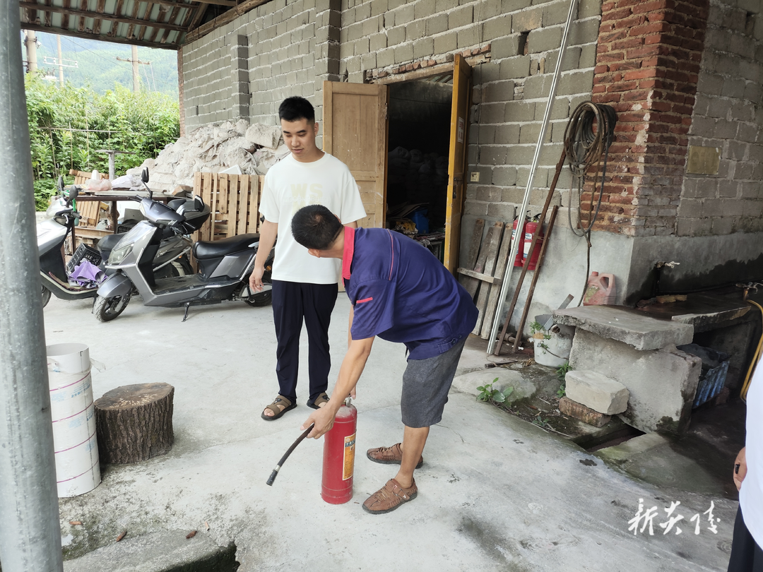 十都镇:消防培训进企业 紧绷防火“安全弦”