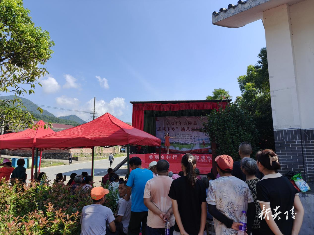 中村瑶族乡:夏日里的艺术盛宴