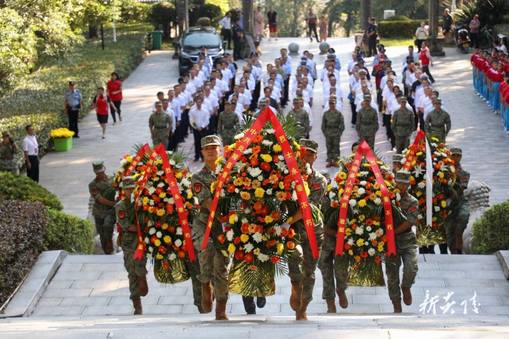 第十一个烈士纪念日:炎陵县社会各界隆重集会公祭革命烈士1
