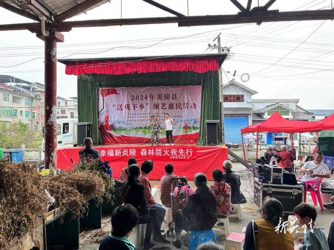 霞阳镇:扎实推进文化惠民,送戏下乡增添生活亮色