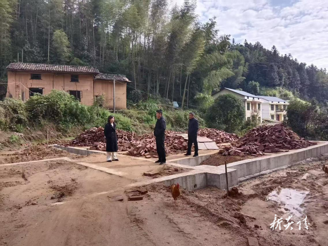 霞阳镇:“冬春救助”在行动 助力受灾群众安心过冬