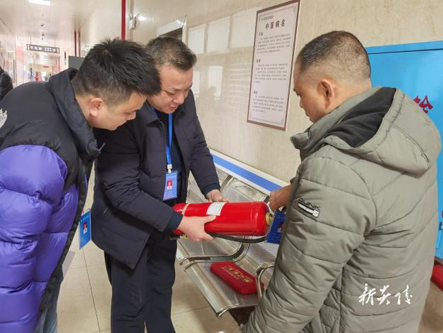 县中医医院开展消防安全培训与应急疏散演练