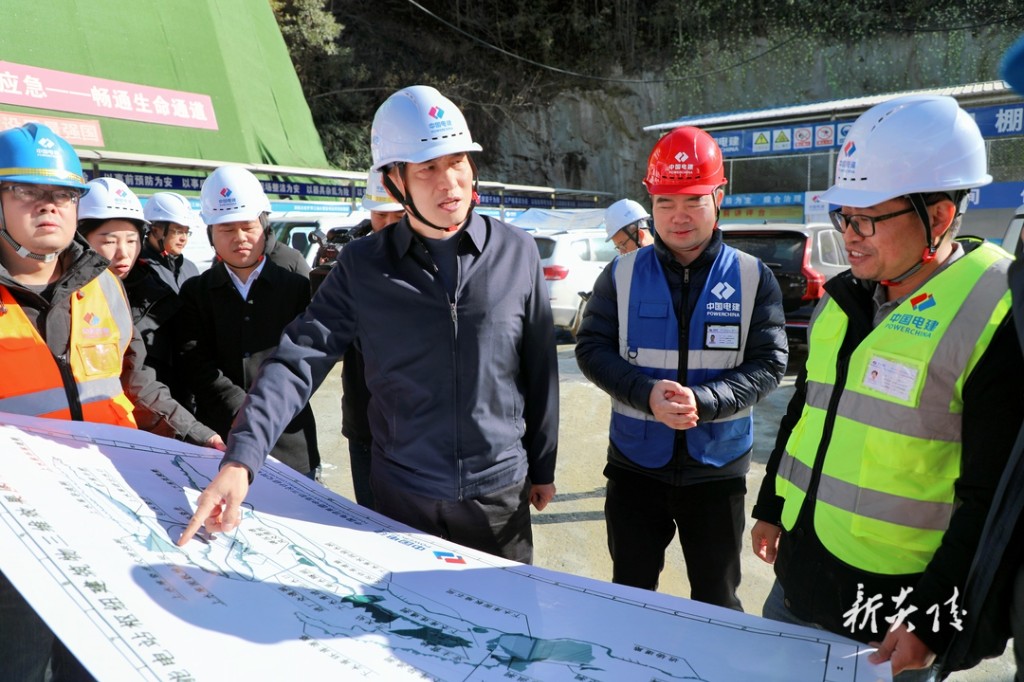 尹朝晖到下村乡调研县域经济高质量发展情况