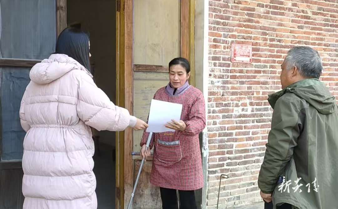 垄溪乡:“敲门行动”不停歇 安全守护“零距离”