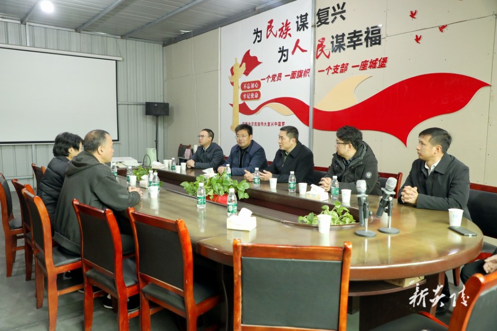 尹朝晖到高新区走访调研