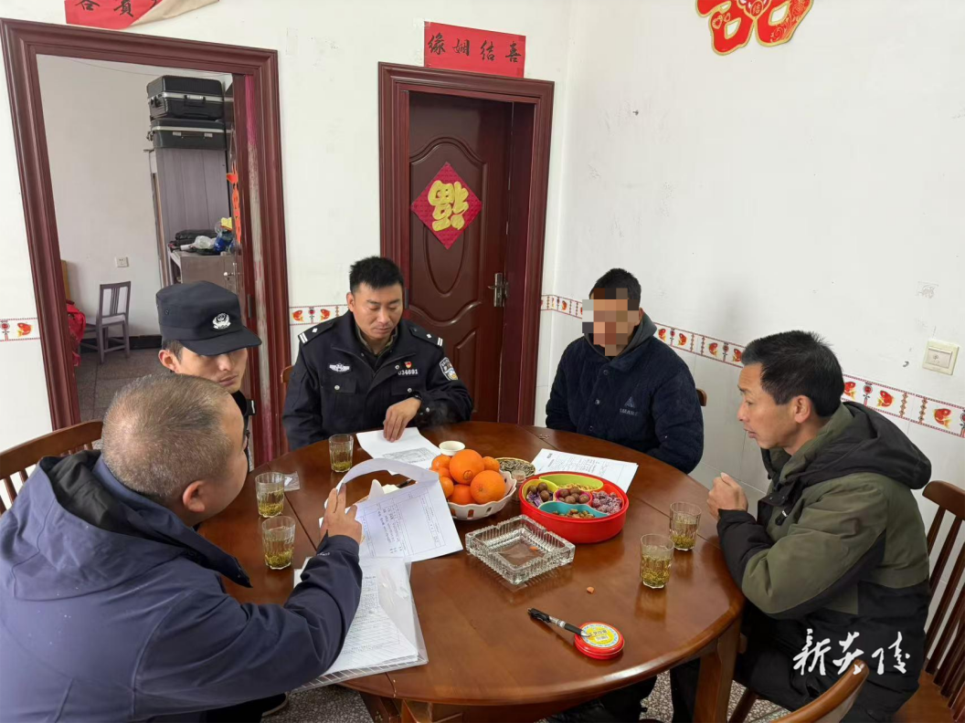 霞阳镇:严把政治审核关 凝聚国防新力量