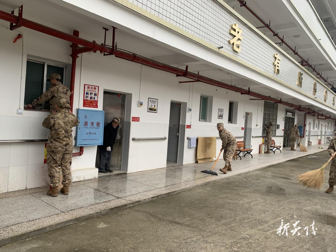 鹿原镇:役前新兵践初心 敬老院中展温情